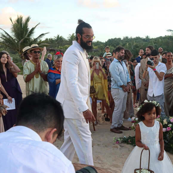 Exclusif - Prix Spécial - Joakim Noah avec ses parents Yannick Noah et Cecilia Rodhe, Isabelle Camus - Joakim Noah et Lais Ribeiro se sont mariés devant leurs amis et leur famille sur la plage de Trancoso au Brésil le 13 juillet 2022.