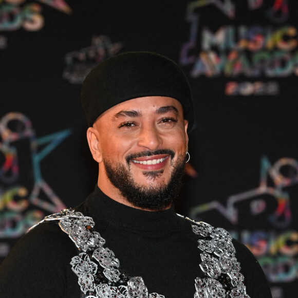 Slimane au photocall de la 24e édition des "NRJ Music Awards (NMA)" au Palais des Festivals à Cannes le 18 novembre 2022. © Rachid Bellak / Bestimage