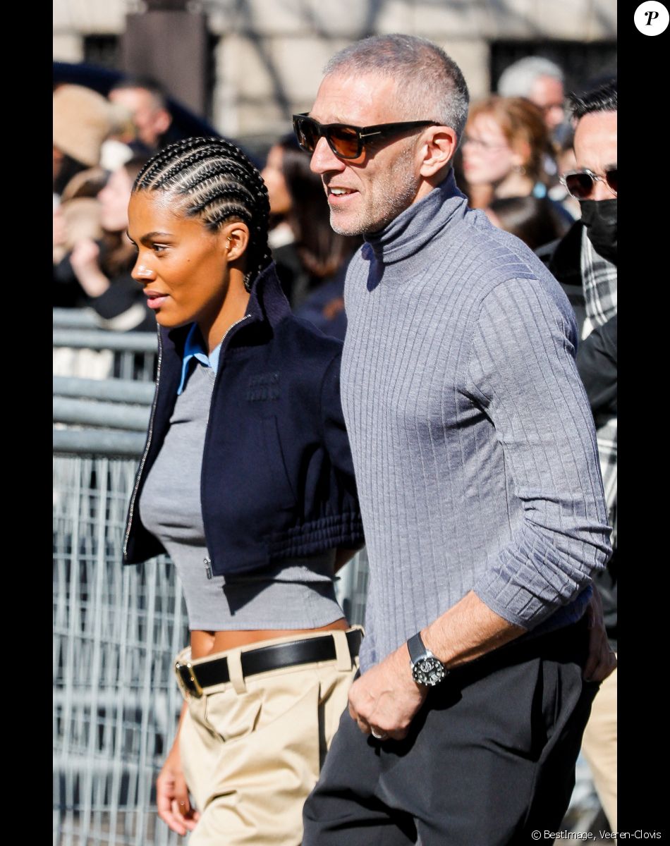 Vincent Cassel et sa femme Tina Kunakey - Arrivées au défilé femme Miu Miu Automne/Hiver 2022/2023 lors de la Fashion Week de Paris au palais d'Iéna à Paris, France, le 8 mars 2022. © Veeren-Clovis/Bestimage