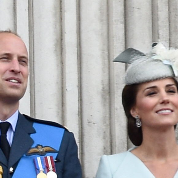 Le prince William, duc de Cambridge, Kate Catherine Middleton, duchesse de Cambridge - La famille royale d'Angleterre lors de la parade aérienne de la RAF pour le centième anniversaire au palais de Buckingham à Londres. Le 10 juillet 2018 
