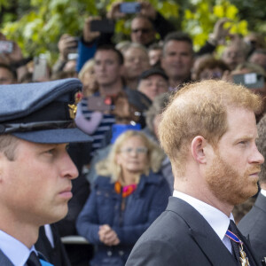 Le prince William, prince de Galles,Le prince Harry, duc de Sussex - Arrivées au service funéraire à l'Abbaye de Westminster pour les funérailles d'Etat de la reine Elizabeth II d'Angleterre. Le sermon est délivré par l'archevêque de Canterbury Justin Welby (chef spirituel de l'Eglise anglicane) au côté du doyen de Westminster David Hoyle. Londres, le 19 septembre 2022 © Moreau / Jacovides / Bestimage 