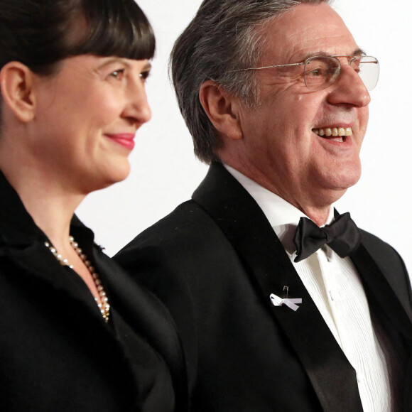 Daniel Auteuil et sa femme Aude Ambroggi - Photocall lors de la 43e cérémonie des Cesar à la salle Pleyel à Paris, le 2 mars 2018. © Dominique Jacovides - Olivier Borde / Bestimage