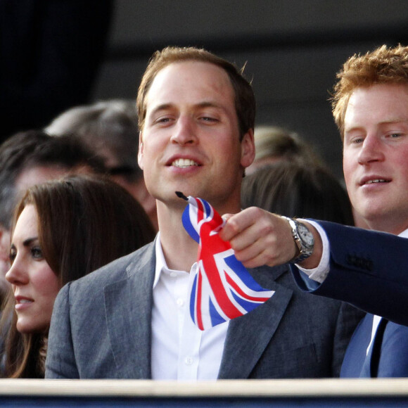 Kate Middleton, le prince William et le prince Harry - Concert en l'honneur de la reine pour le jubilé de diamant, devant le palais de Buckingham à Londres, le 4 juin 2012