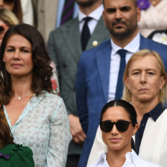 Catherine (Kate) Middleton, duchesse de Cambridge, Meghan Markle, duchesse de Sussex, et Pippa Middleton dans les tribunes lors de la finale femme de Wimbledon "Serena Williams - Simona Halep (2/6 - 2/6) à Londres, le 13 juillet 2019.