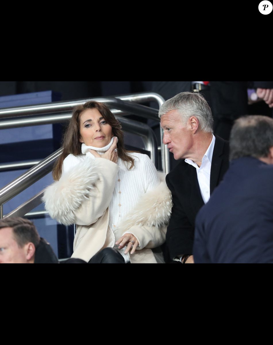 Didier Deschamps et sa femme Claude dans les tribunes du parc des Princes lors du match de 8ème de finale retour de Ligue des champions opposant le Paris Saint-Germain à Manchester Unted à Paris, France, le 6 mars 2019. Manchester a gagné 3-1 (cumul des scores 3-3). © Cyril Moreau/Bestimage