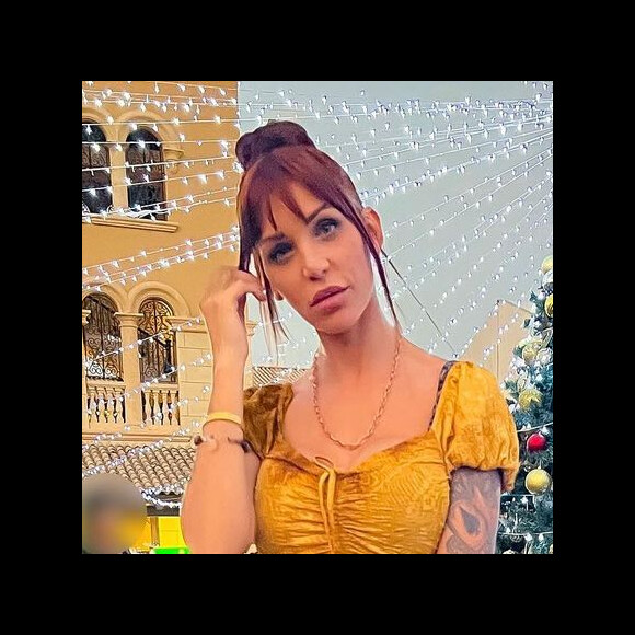 Julia Paredes prend la pose sur Instagram