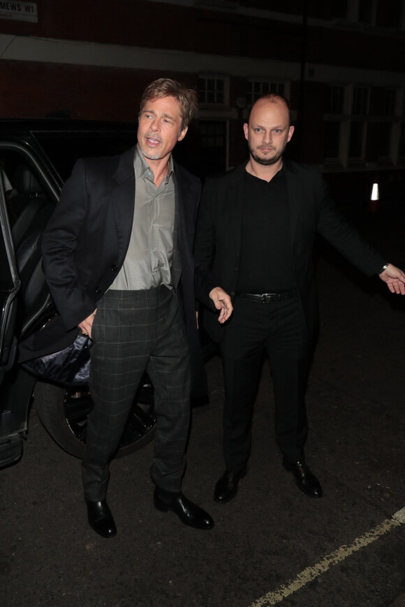 Brad Pitt se rend à l'after-party de la première du film "Babylon" à Londres le 12 janvier 2023.