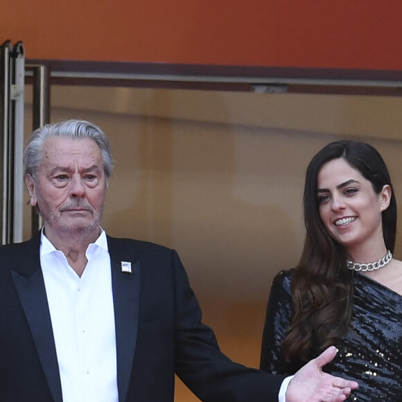 Alain Delon et sa fille Anouchka Delon - Montée des marches du film "A Hidden Life" lors du 72ème Festival International du Film de Cannes, le 19 mai 2019.  People arriving at the red carpet for the movie "A Hidden Life" during the 72nd Cannes International Film festival. On may 19th 2019 