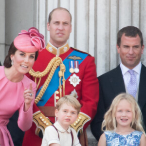 Le prince Harry, Catherine Kate Middleton , duchesse de Cambridge, le prince William, duc de Cambridge, la princesse Charlotte, le prince George, Peter Phillips, Savannah Phillips - La famille royale d'Angleterre assiste à la parade "Trooping the colour" à Londres le 17 juin 2017.