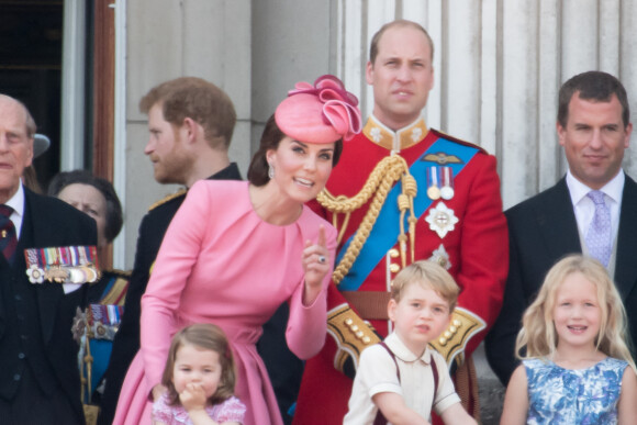 Le prince Harry, Catherine Kate Middleton , duchesse de Cambridge, le prince William, duc de Cambridge, la princesse Charlotte, le prince George, Peter Phillips, Savannah Phillips - La famille royale d'Angleterre assiste à la parade "Trooping the colour" à Londres le 17 juin 2017.