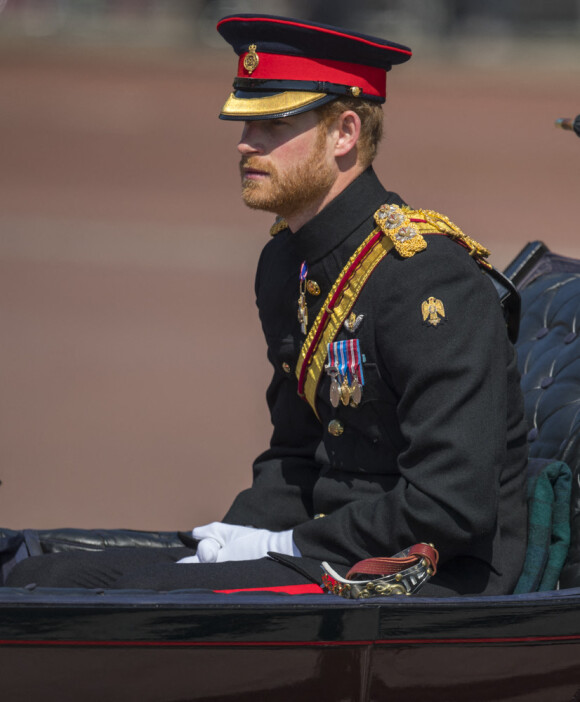 Le prince Harry - La famille royale d'Angleterre assiste à la parade "Trooping the colour" à Londres le 17 juin 2017. 