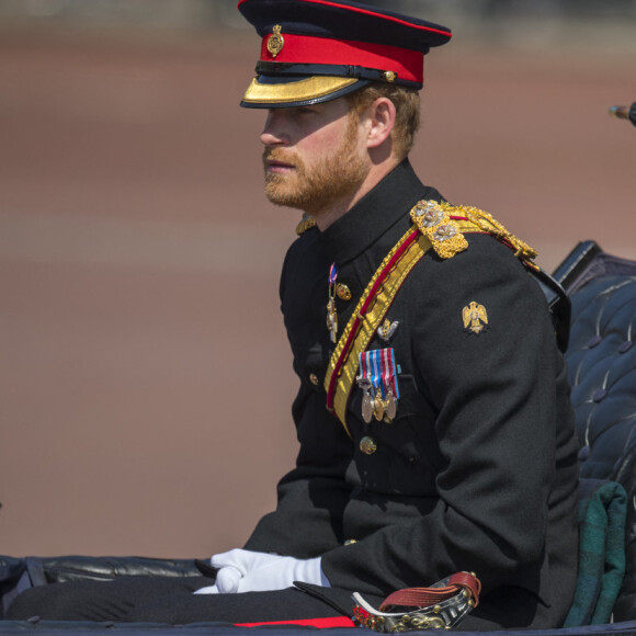 Le prince Harry - La famille royale d'Angleterre assiste à la parade "Trooping the colour" à Londres le 17 juin 2017. 