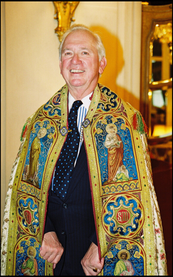 Jean-Paul Guerlain est célébré "Pape des parfums" à l'hôtel Ritz à Paris en 1999