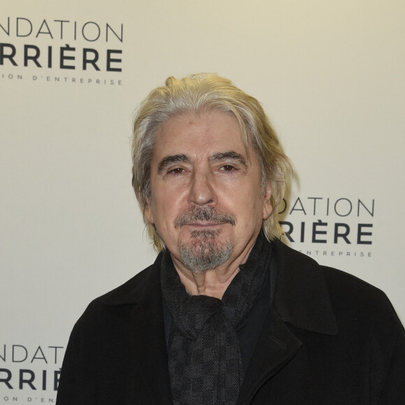Serge Lama - Remise du prix de La Fondation Barrière pour la pièce "Skorpios Au Loin" au théâtre des Bouffes-Parisiens à Paris, France, le 18 octobre 2018. © Coadic Guirec/Bestimage