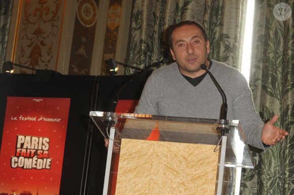 Patrick Timsit à la conférence de presse du festival Paris fait sa comédie, à l'Hôtel de Ville de Paris, le 18 février 2010 !