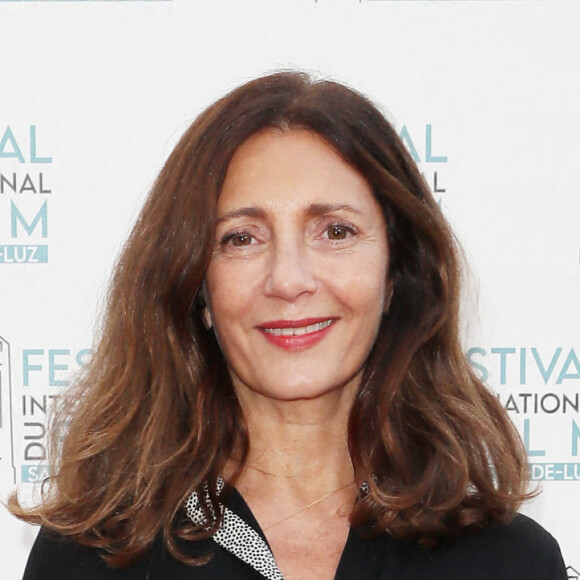 Valérie Karsenti lors de la soirée d'ouverture du 9ème Festival international du film de Saint-Jean-de-Luz avec la projection du film "Une comédie romantique" le 3 octobre 2022. © Patrick Bernard / Bestimage 