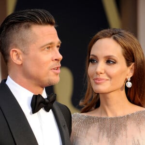 Brad Pitt et Angelina Jolie à la 86ème cérémonie des Oscars à Hollywood, le 2 mars 2014. 
