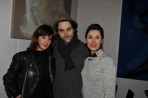 Elodie Navarre, Arthur Jugnot et Lisa Martino au restaurant Les Cinoches. 15/02/2010