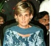 Princesse Diana lors de sa visite au Pakistan au centre de recherche contre le cancer.