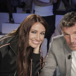 Exclusif - Delphine Wespiser, Benjamin Castaldi sur le plateau de l'émission TPMP (Touche Pas à Mon Poste) présentée en direct par C.Hanouna et diffusée sur C8 à Paris le 31 août 2022 - © Jack Tribeca / Bestimage