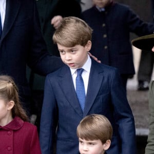 Catherine (Kate) Middleton, princesse de Galles, le prince George de Galles, la princesse Charlotte de Galles, le prince Louis de Galles - La famille royale d'Angleterre assiste au service religieux de Noël à l'église St Mary Magdalene à Sandringham, Norfolk, Royaume Uni, le 25 décembre 2022. 