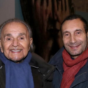 Exclusif - No Web - Jean-Pierre Kalfon et Zinedine Soualem - People lors de la générale de la pièce "Le syndrome de l'oiseau" au théâtre du Rond-Point à Paris. Le 17 janvier 2023 © Bertrand Rindoff Petroff / Bestimage 