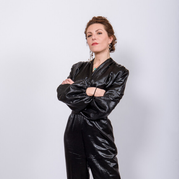 Exclusif - Anne-Elisabeth Blateau - Studio de l'enregistrement de l'émission "Le Grand Restaurant" à Paris, qui sera diffusée le 3 février 2021 sur M6 P.Palmade rouvre les portes de son Grand Restaurant pour une soirée exceptionnelle sur M6. Notre hôte aura fort à faire pour satisfaire tous ses clients tout en empêchant sa mère (M.Villalonga), sa concurrente (F.Foresti) et son mari cuisinier (J.Leduc) de transformer la soirée en désastre. Au fil des tables, on découvrira des saynètes parfois burlesques, parfois tendres, parfois décapantes, absurdes, transgressives... le tout avec un casting 5 étoiles jamais vu en télévision, mélangeant les genres et les générations. Jamais une fiction n'a réuni autant de talents à la télévision : plus de 30 grands comédiens entourent P.Palmade lors de la réouverture de son Grand Restaurant. © Jean-Philippe Baltel / Bestimage