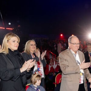 Le prince Albert II de Monaco, le prince Jacques de Monaco et la princesse Gabriella de Monaco, Louis Ducruet et Camille Gottlieb - 3ème jour du 45ème Festival International du Cirque de Monte Carlo sous le chapiteau Fontvieille à Monaco le 22 janvier 2023. © Olivier Huitel/pool/Bestimage 