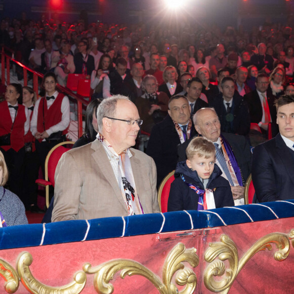 No Tabloids - Le prince Albert II de Monaco, le prince Jacques de Monaco et la princesse Gabriella de Monaco, Louis Ducruet - 3ème jour du 45ème Festival International du Cirque de Monte Carlo sous le chapiteau Fontvieille à Monaco le 22 janvier 2023. © Olivier Huitel/pool/Bestimage 