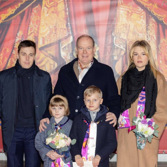 Le prince Albert II de Monaco, le prince Jacques de Monaco et la princesse Gabriella de Monaco, Louis Ducruet et Camille Gottlieb - 3ème jour du 45ème Festival International du Cirque de Monte Carlo sous le chapiteau Fontvieille à Monaco le 22 janvier 2023. © Olivier Huitel/pool/Bestimage 