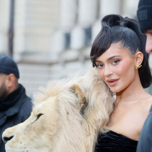 Kylie Jenner - Sorties du défilé de mode Haute-Couture "Schiaparelli" au Petit Palais lors de la fashion week de Paris. Le 23 janvier 2023 © Veeren-Christophe Clovis / Bestimage