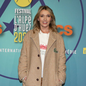 Anne Marivin au photocall de la cérémonie d'ouverture du 26ème festival international du film de comédie de l'Alpe d'Huez le 16 janvier 2023. © Dominique Jacovides / Bestimage 