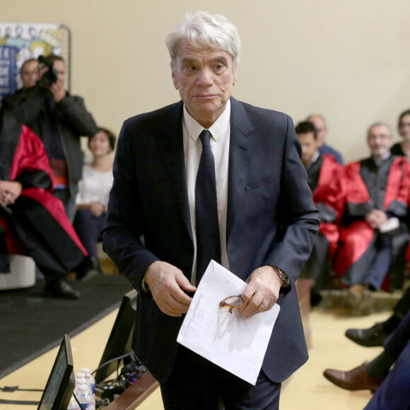 Exclusif - Bernard Tapie, nouveau parrain des étudiants en médecine, en compagnie de sa femme Dominique et de Christian Estrosi (maire de Nice) participe à la rentrée solennelle de la faculté de médecine de Nice, le 22 novembre 2018. 