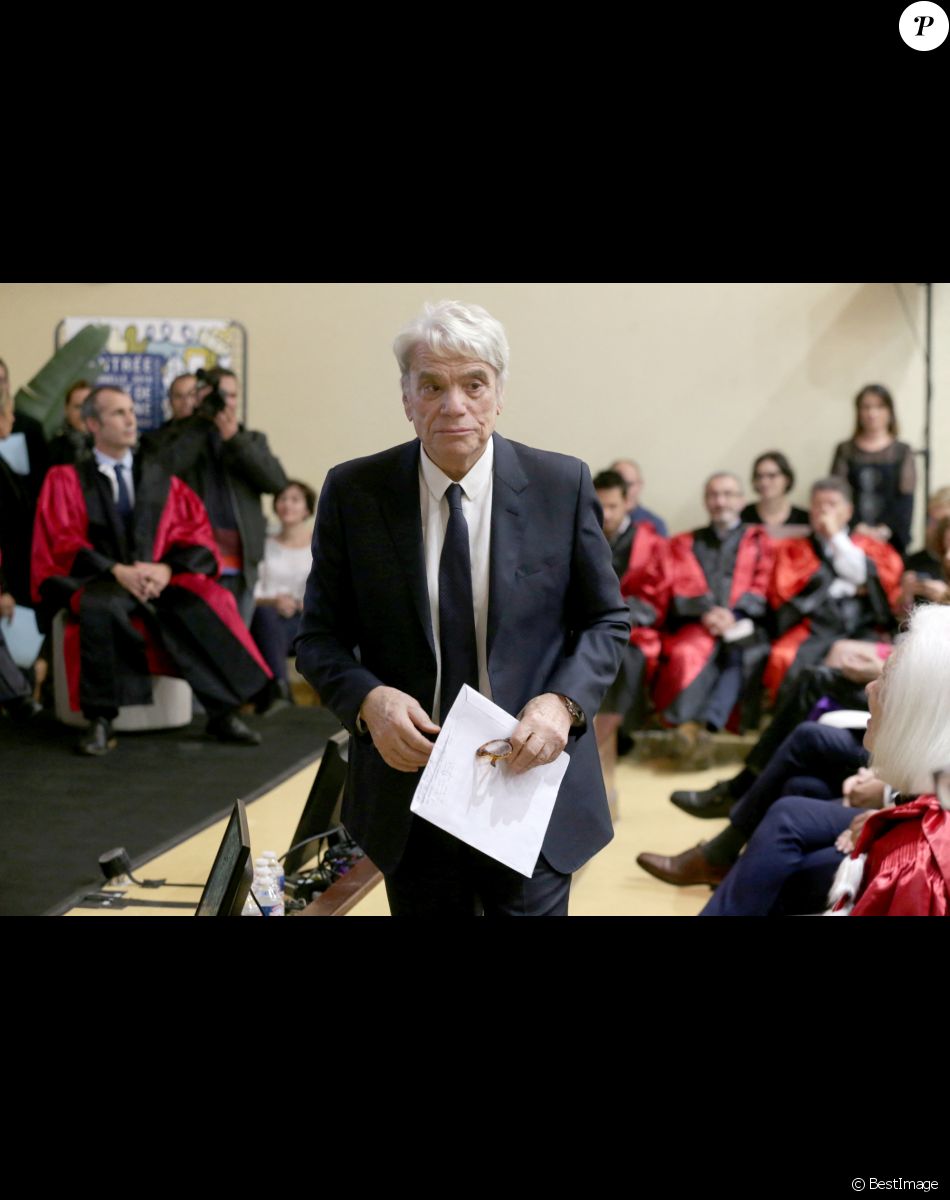 Exclusif - Bernard Tapie, nouveau parrain des étudiants en médecine, en compagnie de sa femme Dominique et de Christian Estrosi (maire de Nice) participe à la rentrée solennelle de la faculté de médecine de Nice, le 22 novembre 2018.