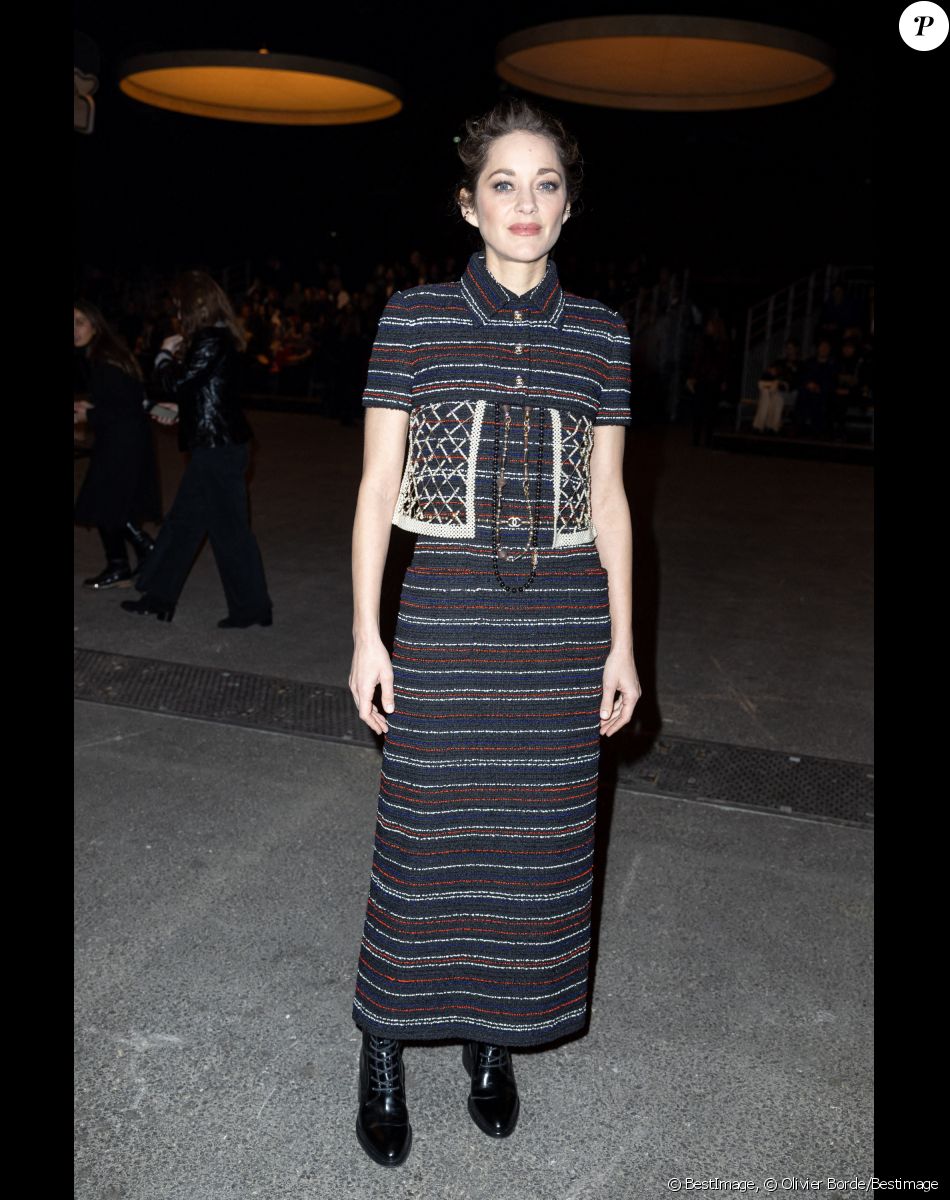 Marion Cotillard - Front Row au deuxième défilé de mode Haute-Couture Chanel au Grand Palais Éphémère lors de la Fashion Week Printemps-été 2023 de Paris, France, le 24 janvier 2023. © Olivier Borde/Bestimage