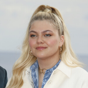 Louane Emera de la série VISIONS CANNESERIES SAISON 5 au Palais des Festivals et des Congrès de Cannes, dimanche 3 avril 2022. © Christophe Aubert via Bestimage 