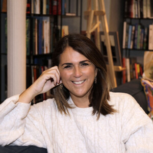 Portrait de Valérie Benaïm à la librairie Gros Calin à Paris le 21 janvier 2022. © Cédric Perrin / Bestimage