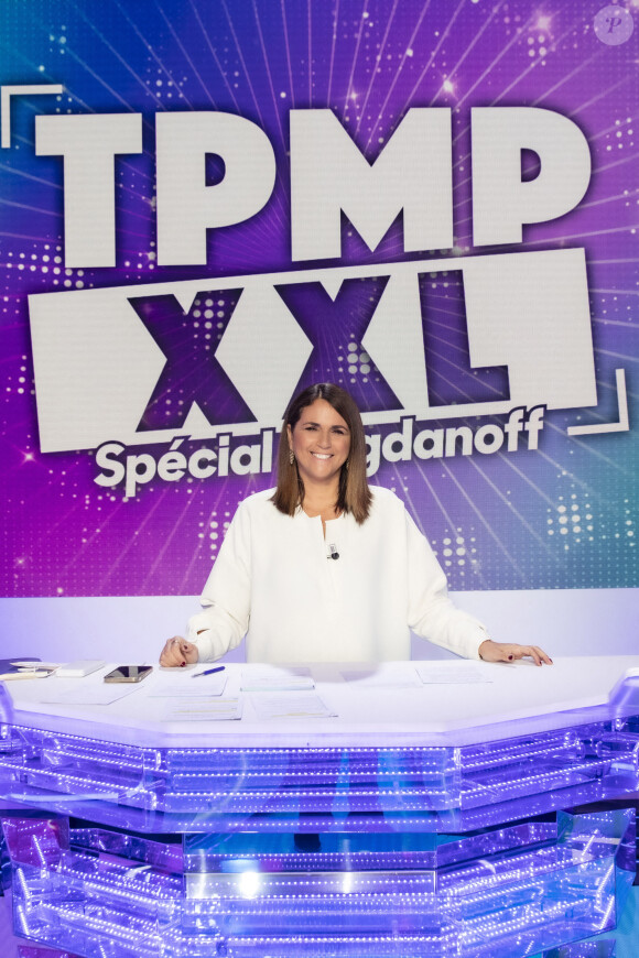 Exclusif - Valérie Benaïm pendant l'émission TPMPXXL (Touche Pas à Mon Poste XXL) présentée en direct par V.Benaim le 06/01/22 en direct sur C8 - Paris le 06/01/22 © Jack Tribeca / Bestimage