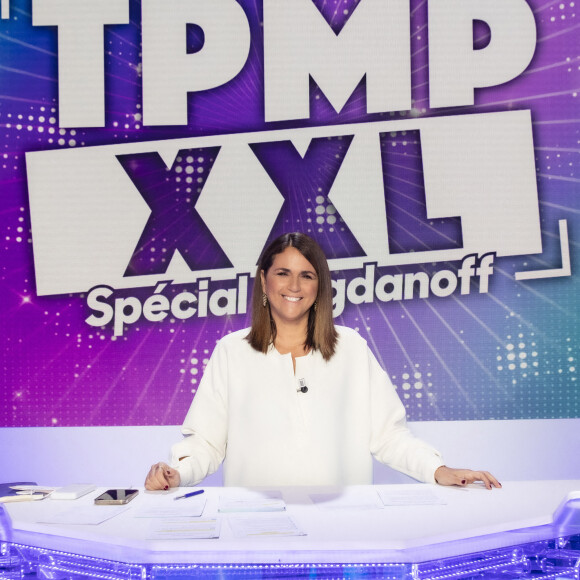 Exclusif - Valérie Benaïm pendant l'émission TPMPXXL (Touche Pas à Mon Poste XXL) présentée en direct par V.Benaim le 06/01/22 en direct sur C8 - Paris le 06/01/22 © Jack Tribeca / Bestimage