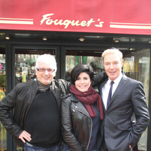 Exclusif - Prix Spécial - Roger Louret, Liane Foly et Tony Gomez lors du déjeuner d'anniversaire de Pierre Palmade au restaurant Le Fouquet's à Paris, le 30 mars 2015. Pierre Palmade a eu 47 ans le 23 mars dernier. 