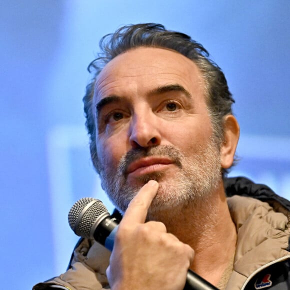 Jean Dujardin lors de l'avant-première du film "Les Chemins Noirs", dans lequel il a le rôle principal, réalisé par Denis Imbert, au cinéma Pathé Gare du Sud à Nice, le 26 janvier 2023. © Bruno Bebert/Bestimage