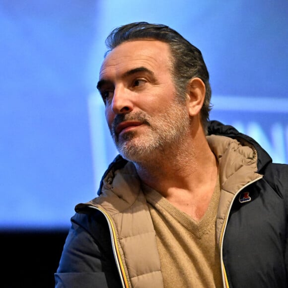 Jean Dujardin lors de l'avant-première du film "Les Chemins Noirs", dans lequel il a le rôle principal, réalisé par Denis Imbert, au cinéma Pathé Gare du Sud à Nice, le 26 janvier 2023. © Bruno Bebert/Bestimage