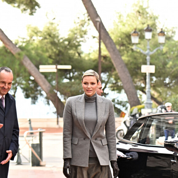 La princesse Charlene de Monaco lors de l'arrivée à la messe pontificale lors de la célébration de la Sainte Dévote, sainte patronne de Monaco, à Monaco le 27 janvier 2023. © Bruno Bebert / Bestimage 