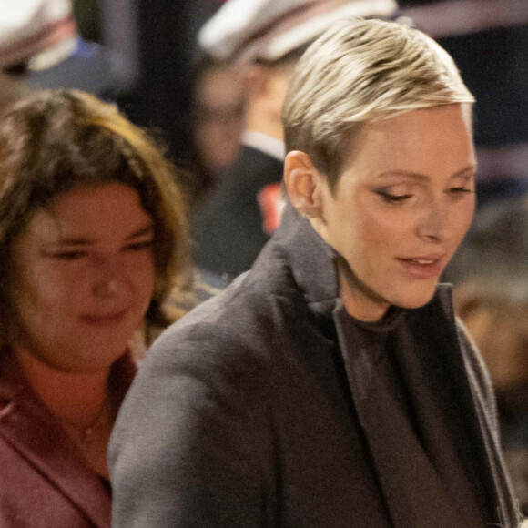 La princesse Charlene de Monaco, le prince héréditaire Jacques et la princesse Gabriella - La famille princière de Monaco participe à l'embrasement de la barque lors des célébrations de la Sainte-Dévote sur le quai Albert 1er à Monaco le 26 janvier 2023. © Olivier Huitel / Pool Monaco / Bestimage 