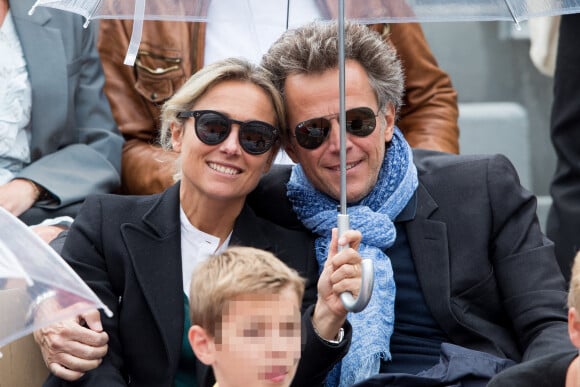 Anne-Sophie Lapix et son mari Arthur Sadoun - Célébrités dans les tribunes des internationaux de France de tennis de Roland Garros à Paris, France, le 8 juin 2019. © Jacovides / Moreau/Bestimage 