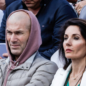 Zinédine Zidane et sa femme Véronique Zidane dans les tribunes lors des Internationaux de France de Tennis de Roland Garros 2022 (jour 6), à Paris, France, le 27 mai 2022. © Bertrand Rindoff/Bestimage