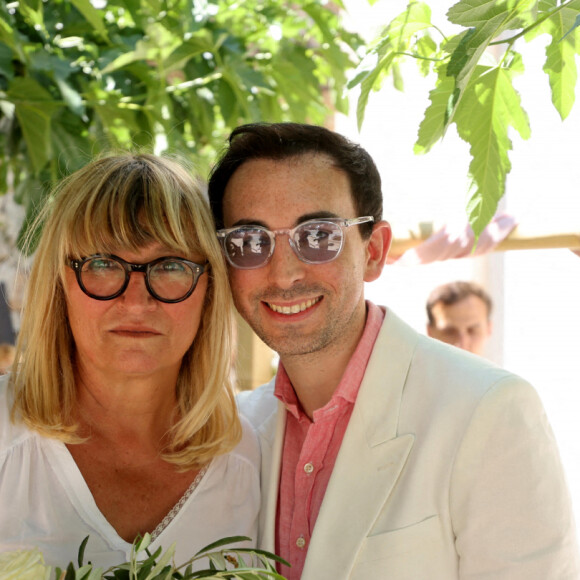 Exclusif - Christine Bravo et Jordan De Luxe - Mariage civil de Christine Bravo et Stéphane Bachot devant la mairie de Occhiatana en Corse le 11 Juin 2022 © Dominique Jacovides / Bestimage