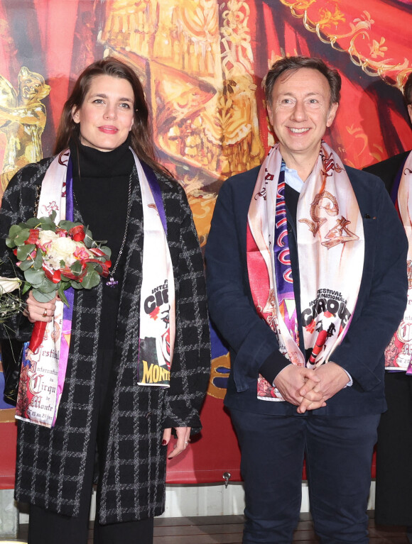 Charlotte Casiraghi et Stéphane Bern - 2ème jour du 45ème Festival International du Cirque de Monte Carlo sous le chapiteau Fontvieille à Monaco le 21 janvier 2023. © Claudia Albuquerque/Bestimage 