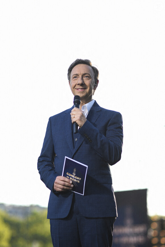 Exclusif - Stéphane Bern (Chaussures Louboutin aux couleurs Bleu Blanc Rouge) - Enregistrement de l'émission "Le concert de Paris" à la Tour Eiffel pour le 14 Juillet à Paris, diffusé sur France 2 © Pierre Perusseau-Tiziano da Silva / Bestimage 