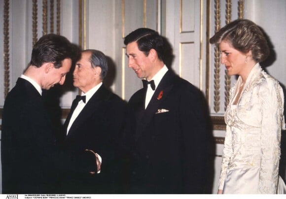 Stéphane Bern face au prince Charles et à la princesse Diana le 7 novembre 1988